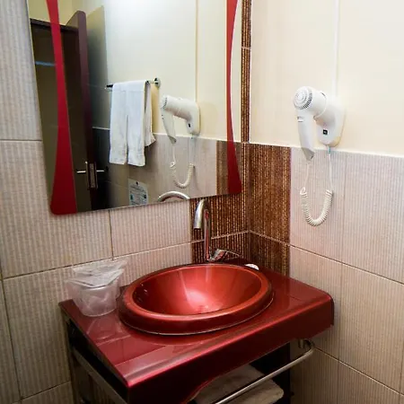 Corina Hotel 3*